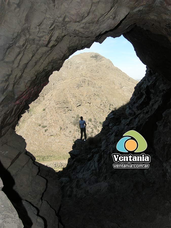 Cueva cerro del Abra en Villa Ventana